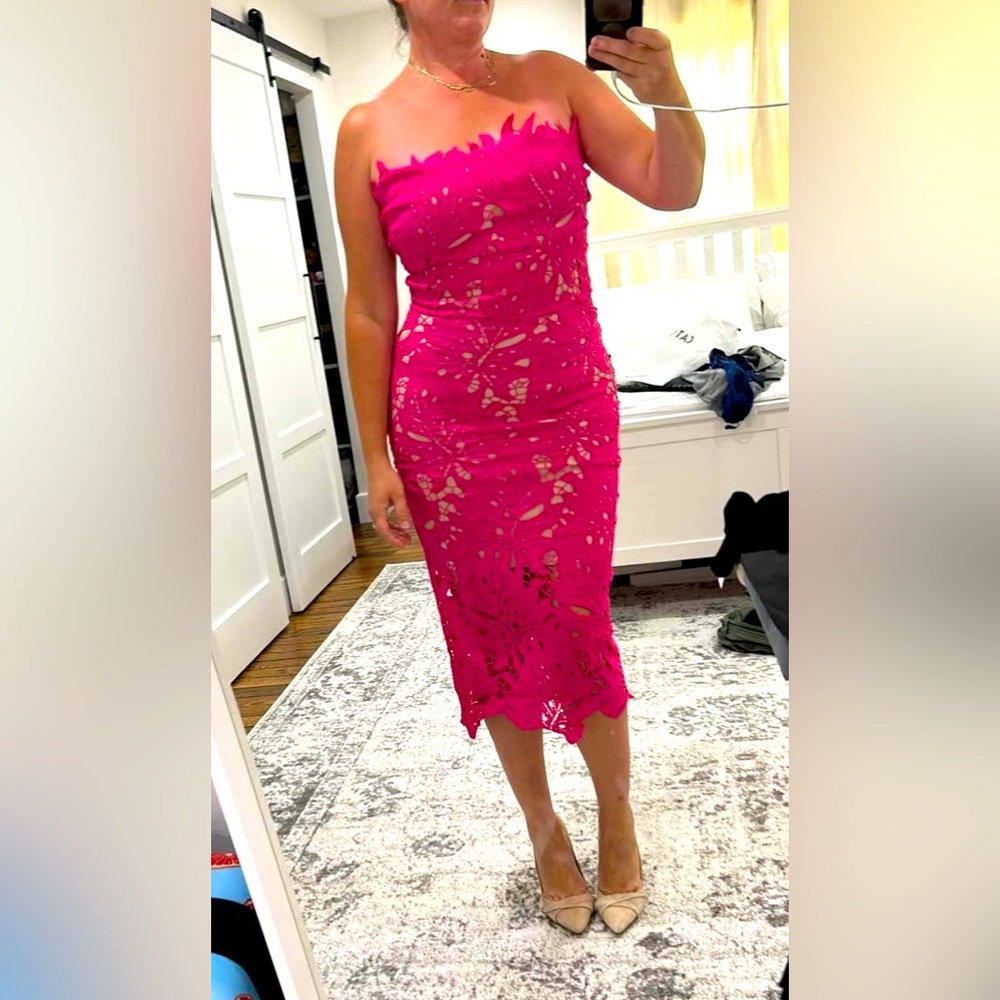 Beautiful Jazlyn Rose Red Floral Lace Midi Dress.